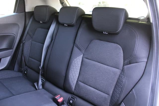 Renault Clio Renault Clio 1.6 E-Tech Hybrid 140 Zen Airco|Cruise|Navi|Audio - afbeelding nr 36