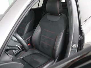 Mercedes-Benz GLB Mercedes-Benz GLB-klasse 200 Business Solution AMG 7-persoons | Panoramadak | Trekhaak | Stoelverwarming | Matrix LED | Memory | Keyless | Camera | Navigatie - afbeelding nr 5