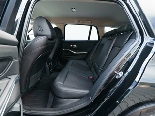 BMW 3 Serie BMW 3-serie Touring 330e 293pk Sport Line | Full LED | Sportstoelen | Adaptive cruise | Trekhaak - afbeelding nr 6