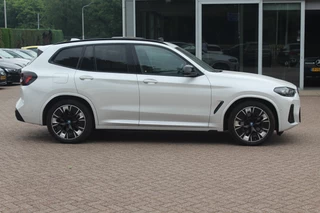BMW iX3 BMW iX3 High Executive 80 kWh / Panoramadak / 360Camera / Head-up / 20'' / Leder / Harman Kardon / Sfeerverlichting / Dodehoek / DAB / Stoelverwarming / ACC - afbeelding nr 5