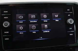 Volkswagen Passat Volkswagen Passat 1.4 TSI PHEV GTE | Head-Up | Stoelverwarming |  Camera | Adaptive cruise | Massage | Side Assist | Carplay | Matrix LED | Achterbankverwarming | Navigatie - afbeelding nr 31