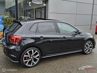 Volkswagen Polo Volkswagen Polo 2.0 TSI GTI Panorama/Keyless/Virtual/Beats - afbeelding nr 2
