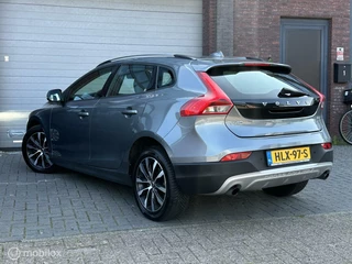 Volvo V40 Volvo V40 Cross Country 2.0 D2 Kinetic | Cruise | Panorama - afbeelding nr 2