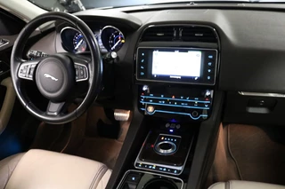 Jaguar F-PACE - afbeelding nr 20