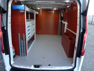 Ford Transit Custom Ford Transit Custom 340 2.0 TDCI L2H1 Trend compleet met inrichting en omvormer werk klaar - afbeelding nr 2
