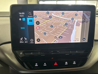 Volkswagen ID.4 | Trekhaak | Two Tone | Parkeercamera  SoH (batterijcheck) 92,47 % score! - afbeelding nr 15