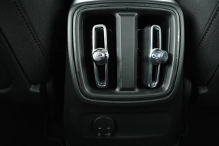 Volvo XC40 Volvo XC40 1.5 T4 Recharge Inscription Expression | Carplay |  Camera | Navigatie | Full LED | Parkeerverwarming | PDC | Climate control - afbeelding nr 26