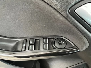 Ford Focus Ford Focus Wagon 1.0 First Edition TITANIUM NL AUTO - afbeelding nr 16
