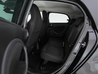 Smart Forfour (INCL-BTW) *COMFORT-SEATS | CARPLAY  | AIRCO | CRUISE | MICROFIBRE | PDC | 16''ALU* - afbeelding nr 10