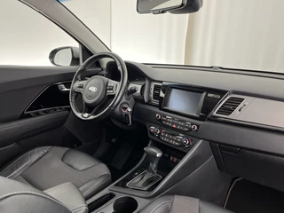 Kia Niro Kia Niro 1.6 GDi Hybrid ExecutiveLine Aut. *LEATHER-FABRIC | NAVI-FULLMAP | KEYLESS | CAMERA | COMFORT-SEATS | DIGI-COCKPIT | LANE-ASSIST | ECC | CARPLAY | PDC | 16''ALU* - afbeelding nr 7