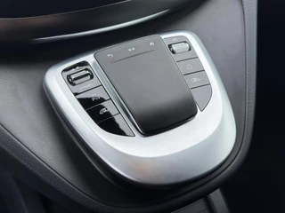 Mercedes-Benz EQV Mercedes-Benz EQV 300 L2 Avantgarde Burmester Stoelkoeling Elektrische schuifdeuren Middenconsole - afbeelding nr 48