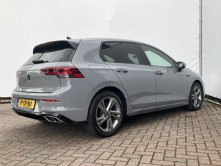 Volkswagen Golf Volkswagen Golf 1.5 eTSI R-Line Business+ Automaat Adap.Cruise Stoel/Stuurverw Led Sfeerverlichting! - afbeelding nr 15