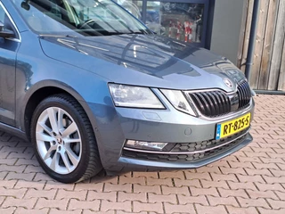Škoda Octavia Škoda Octavia Combi 1.0 TSI Greentech Style Business | Automaat | Trekhaak | Stoelverwarming | All-seasons | Cruise | - afbeelding nr 47