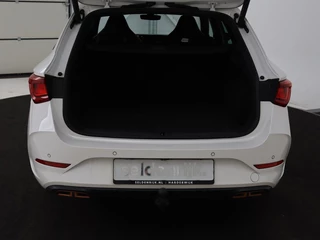CUPRA Leon Cupra Leon 1.4 e-Hybrid VZ Business | Camera |  Stoel & Stuurverwarming | Adaptive cruise | Carplay | Elektrische achterklep | Trekhaak - afbeelding nr 11