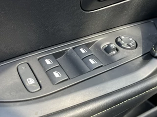 Peugeot e-208 | 3D Cockpit | Carplay / Android Auto | - afbeelding nr 25