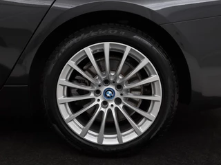 BMW 5 Serie BMW 5-serie 530e Business Edition Plus | LaserLight | Leder |  Stoelverwarming | Carplay | Live Cockpit | Navigatie | Memory | Parkeerhulp | Climate control - afbeelding nr 40