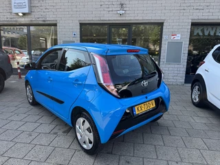 Toyota Aygo Toyota Aygo 1.0 VVT-i x-play 5Drs Camera NAP - afbeelding nr 17