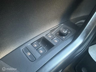 Volkswagen Polo Volkswagen Polo 1.0 TSI Life Business NIEUW MODEL CLIMATE CONTROLE STOELVERWARMING CARPLAY PARKEERSENSOREN ZEER NETTE AUTO!! - afbeelding nr 18