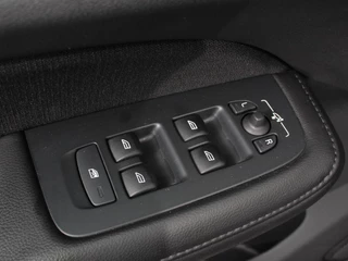 Volvo V60 Volvo V60 2.0 B3 Automaat Momentum | Navigatie | Wegklapbare Trekhaak | Climate Control | Blis | Parkeer sensoren | Cruise Control | Lichtmetalen Velgen - afbeelding nr 13
