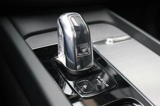 Volvo XC60 Volvo XC60 2.0 T8 Twin Engine AWD R-Design | Pano | Trekhaak - afbeelding nr 39
