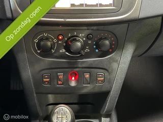 Dacia Sandero Dacia Sandero 1.2 16V|AIRCO|CRUISE|MULTIMEDIA|TREKHAAK - afbeelding nr 19