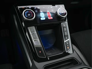 Jaguar I-PACE (INCL-BTW) Aut. *DIGI-COCKPIT | MATRIX-LED | MICROFIBRE | MERIDIAN-AUDIO | SURROUND-VIEW | KEYLESS | LANE-ASSIST | BLIND-SPOT | CRUISE | DAB | MEMORY-PACK | CCS-FASTLOADER | SPORT-SEATS | 22