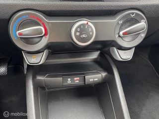 Kia Rio Kia Rio 1.0 T 100pk  DynamicLine Navigatie & Camera achter , Airco,  Electr. Ramen en Spiegels , Bleutooth ,  Apple carplay  & Android auto ,  Centrale deur vergrendeling met afstandsbediening - afbeelding nr 25