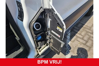 Ford Transit Ford Transit 350 2.0 TDCI L2H2 Trend Navi Euro6 Airco Oh-Historie 1e Eigenaar Trekhaak Navi! - afbeelding nr 17