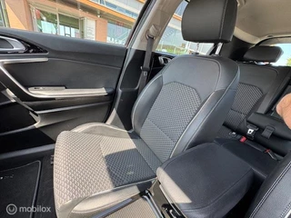 Kia XCeed XCeed 1.6 PHEV Luxe uitvoering  Nieuwe Type & Logo 18 inch Velgen , Stoel Verwarming , Key Less entry , Dodehoek detectie , Electr. Stoel met geheugen , Elect achterklep , Navi - Camera , Parkeerhulp voo & achter, Priveglas - afbeelding nr 24