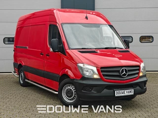 Mercedes-Benz Sprinter L2H2 210 Sidebars Rood 3 Persoons