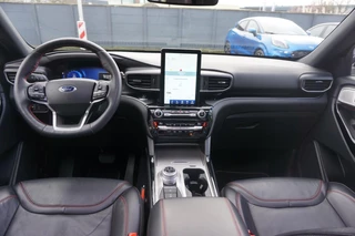 Ford Explorer Ford Explorer 3.0 V6 EcoBoost PHEV ST-Line 457PK Panodak Parelmoerlak Zwart Dak 20