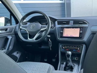 Volkswagen Tiguan Volkswagen Tiguan 1.5 TSI Life Adaptive Cruise Stuurwielverwarming CarPlay Navi Cruise Climate - afbeelding nr 3
