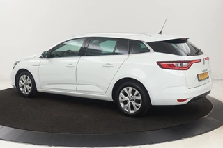 Renault Mégane Renault Mégane 1.3 TCe Limited | Carplay | Keyless | Navigatie |  Climate control | Parkeerhulp | Cruise control | DAB | Bluetooth - afbeelding nr 2