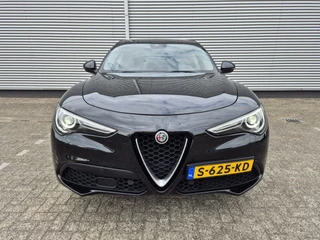 Alfa Romeo Stelvio Alfa Romeo Stelvio 2.0 T AWD Super Automaat, panoramadak,trekhaak,cruise,navigatie,achteruitrijcamera,lederen bekleding,parkeersensoren, - afbeelding nr 4