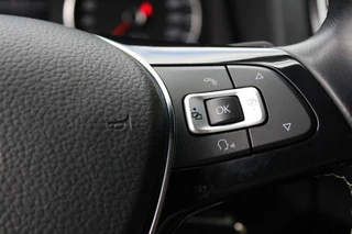 Volkswagen Amarok Volkswagen Amarok 3.0 TDI 4Motion Aventura | Rolcover | Xenon - afbeelding nr 36