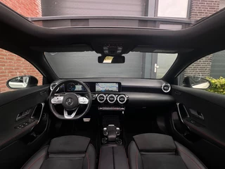 Mercedes-Benz A-Klasse Mercedes-Benz A-Klasse 200 163PK Automaat AMG Night Pano Sfeer Camera - afbeelding nr 15