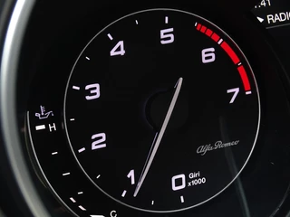 Alfa Romeo Stelvio Alfa Romeo Stelvio 2.0 T 281PK AWD automaat Special Ed. Q4 / LED / 2018 - afbeelding nr 22