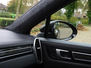 Porsche Cayenne Porsche Cayenne Coupé 3.0 474PK E-Hybrid / Sport Design / carbon / 22'' / LED *NAP* - afbeelding nr 48