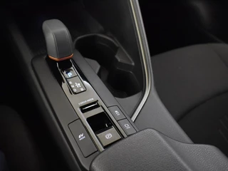 Toyota C-HR Toyota C-HR 1.8 Hybrid 140 Dynamic | Parkeersensoren | Blindspot | Carplay - afbeelding nr 24