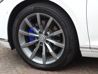 Volkswagen Passat Volkswagen Passat Variant TSI GTE 217PK DSG Highline / R-Line / LED - afbeelding nr 50