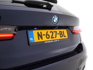 BMW 3 Serie BMW 3 Serie Touring 330e Business Edition Plus M-Sportpack (INCL-BTW) *PANO | VERNASCA-FULL-LEATHER | HEAD-UP | FULL-LED | DIGI-COCKPIT | NAVI-FULLMAP | HEATED-SPORTSEATS | HIFI-SOUND | CAMERA | AMBIENT-LIGHT | TOWBAR | 19''ALU* - afbeelding nr 34