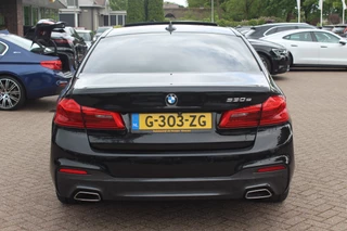 BMW 5 Serie BMW 5 Serie 530e iPerformance eDrive Ed. M Sport / Schuifdak / Camera / Leder / Head-up / 18'' / Virtual Cockpit / Stoelverwarming / DAB / Cruise Control - afbeelding nr 12