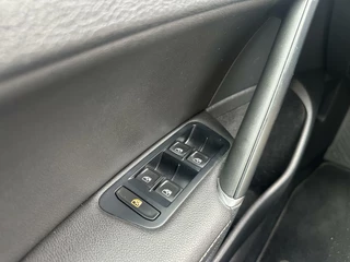Volkswagen Golf Volkswagen Golf 1.4 TSI R-Line Navi Climate Cruise Leder - afbeelding nr 12
