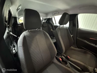 Peugeot 208 Peugeot 208 1.2 100PK Carplay, Navi, Airco, NW Distributieri - afbeelding nr 14