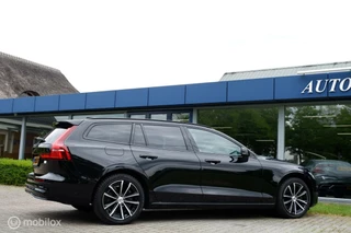 Volvo V60 Volvo V60 MY23 AWD T6 350PK RECHARGE  LONG RANGE PLUS DARK | GOOGLE | ACC | BLIS - afbeelding nr 5