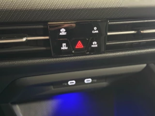 Volkswagen Golf Volkswagen Golf 1.5 eTSI R-Line Business | pano | Keyless | sfeerverlichting | camera | Trekhaak | DAB | - afbeelding nr 24