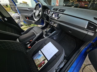 Škoda Fabia Škoda Fabia 1.0 TSI Ambition, Carplay! PDC! Nwe APK! Zondag Open! - afbeelding nr 3