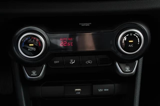 Kia Picanto Kia Picanto 1.0 DPi Automaat DynamicPlusLine | Navigatie | Climate Control | Camera | Parkeer Sensoren | Cruise control | Led | DAB | Lichtmetalen velgen | Extra getint glas - afbeelding nr 16