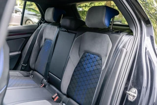 Volkswagen Golf Volkswagen Golf 2.0 TSI R 4Motion Performance Akrapovic HUD - afbeelding nr 54