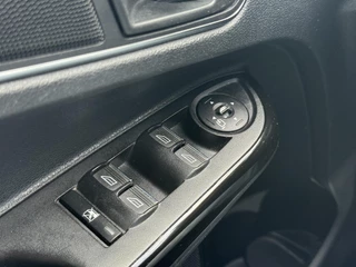 Ford B-MAX Ford B-Max 1.0 EcoBoost Titanium 2e Eigenaar,Camera,Trekhaak,125pk,Navi,Lm velgen,Clima,Cruise,Pdc V+A,Dealer Onderhouden,Apk tot 04-2026 - afbeelding nr 24
